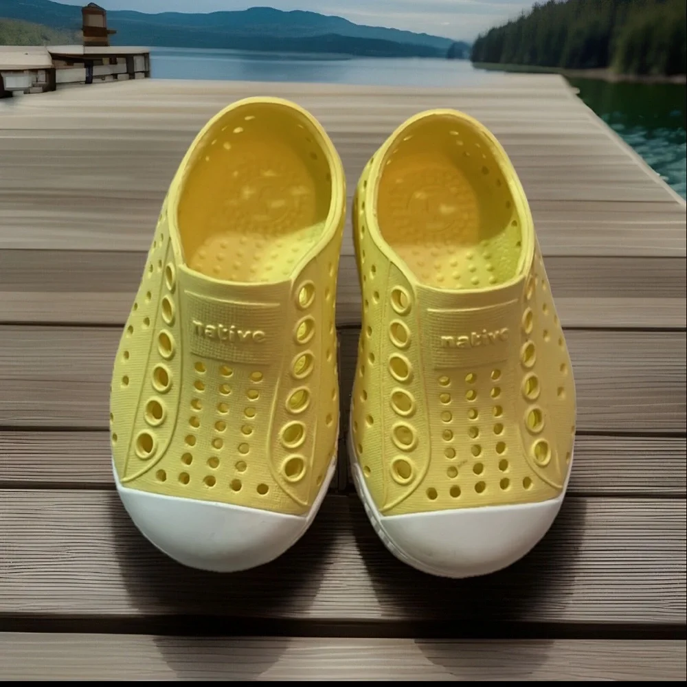 Native Shoes Yellow Unisex-Child Jefferson Sneaker Shock absorbent, Odor Resist
